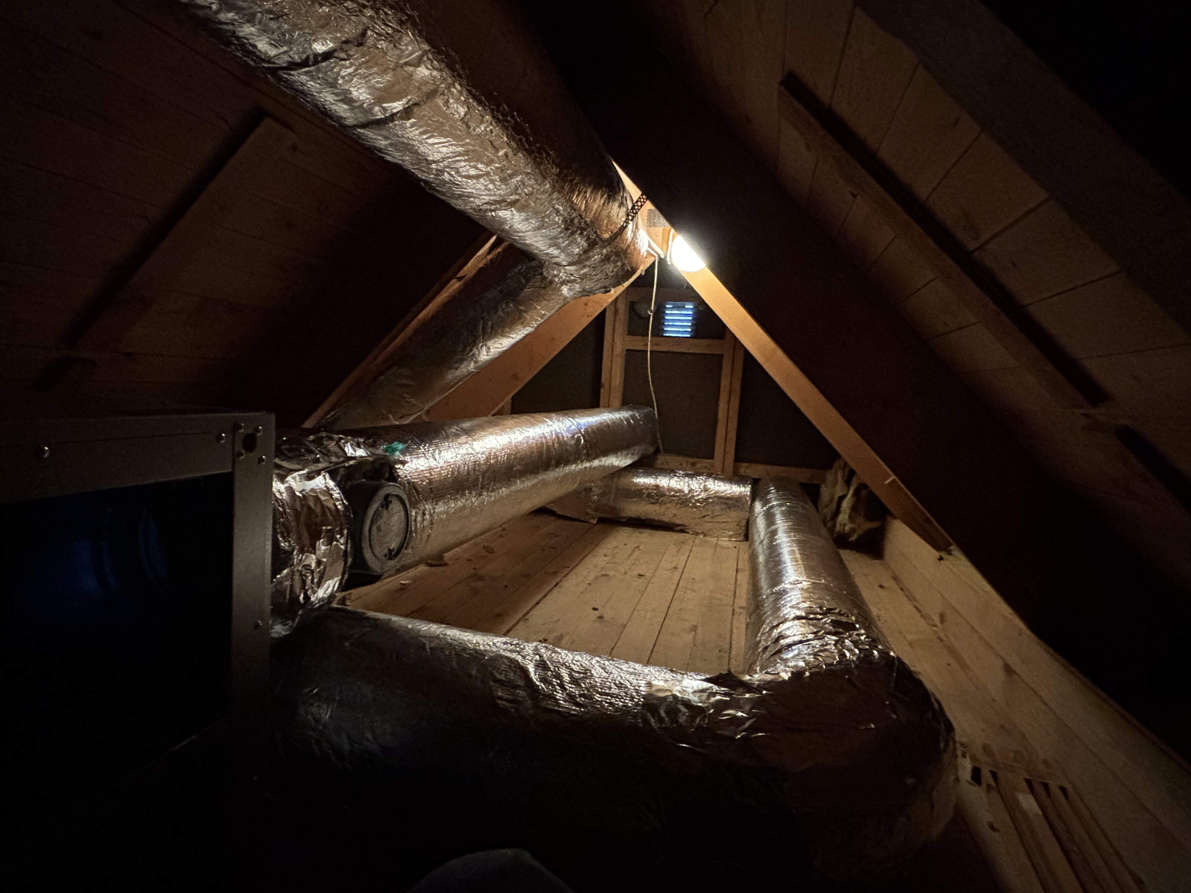 FTX-installation på vind i villa